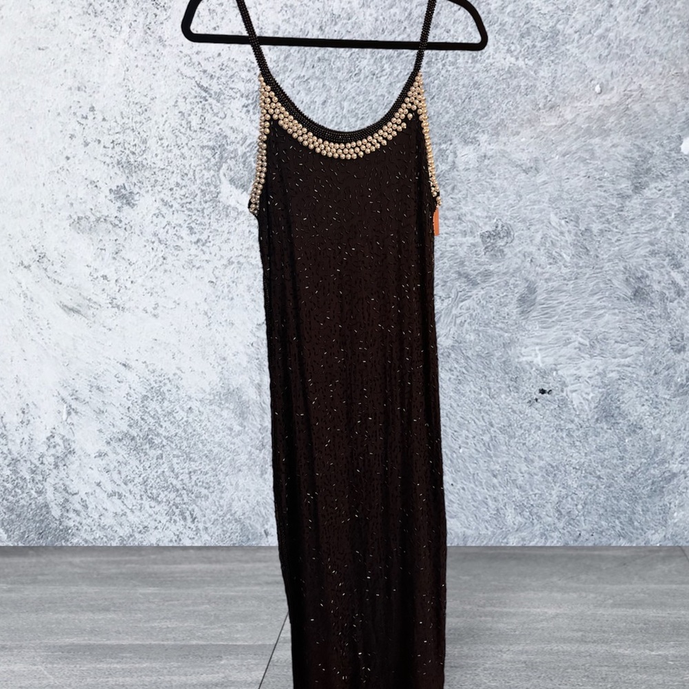 Black cocktail dress(M)beading and pearl neck line Vintage